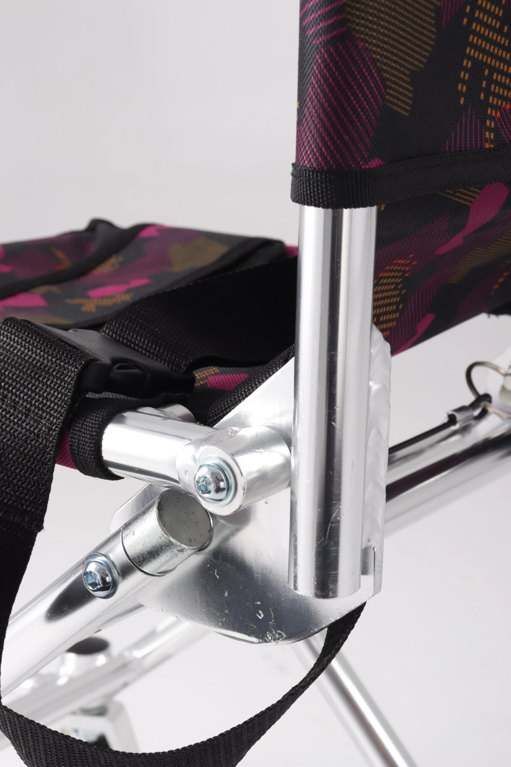 Portable 5.9KG Folding Aluminum Boarding Wheelchair, Pattern Oxford Fabric, 100KG Max Load, Super‑Narrow 380mm, Foot‑Operated Brake for Airport & Travel - Image 6